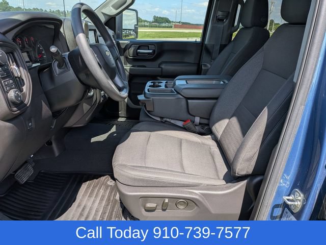 Used 2025 Chevrolet Silverado 2500 Custom w/ Custom Value Package AWD/4WD image 15