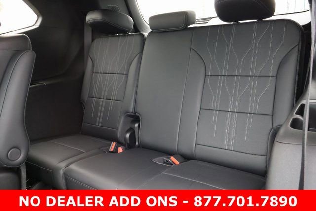 New 2026 Buick Enclave Avenir image 13