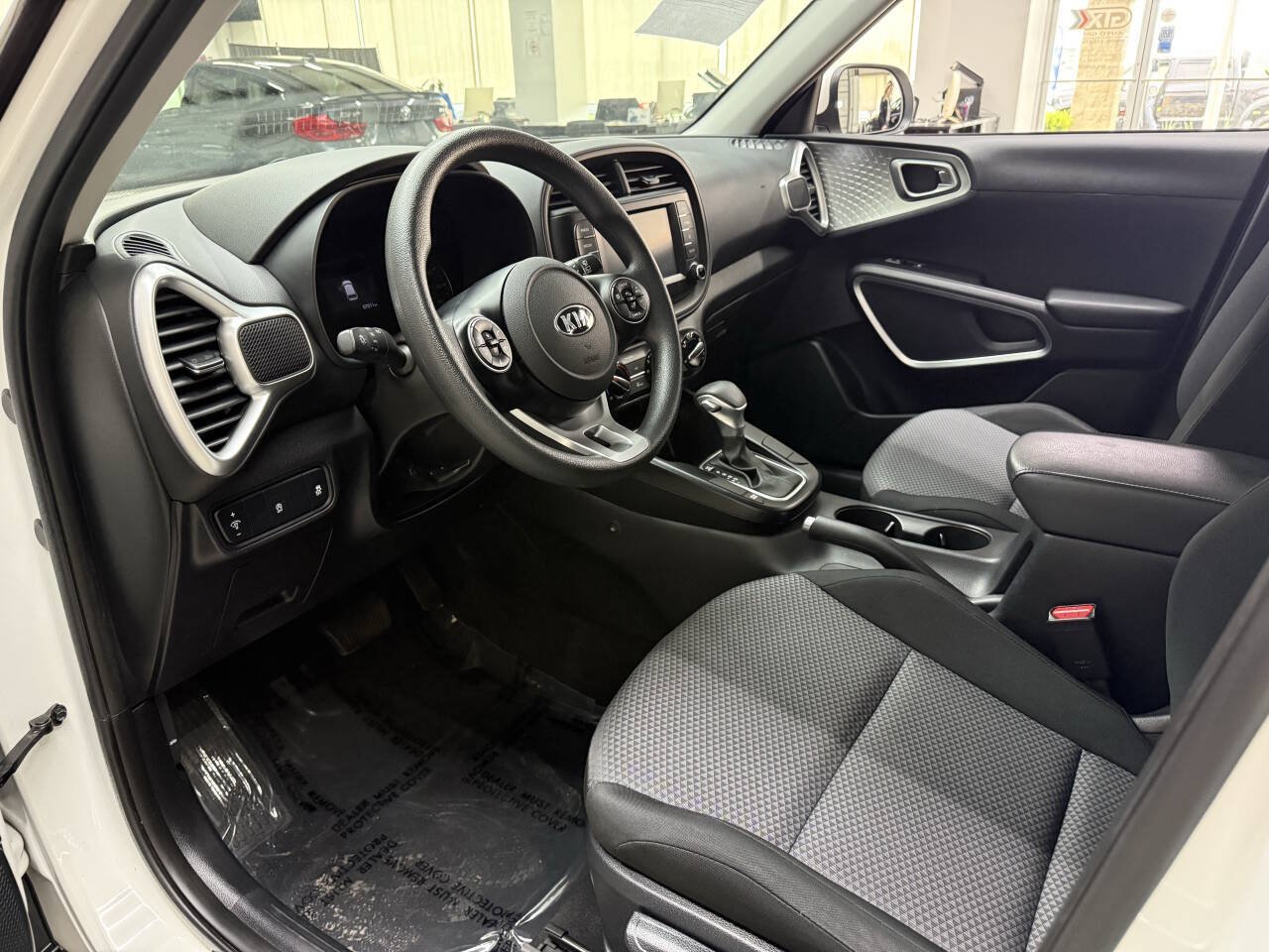 Used 2021 Kia Soul LX FWD image 19