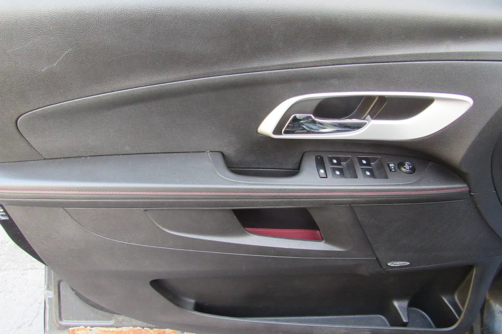 Used 2010 Chevrolet Equinox LT AWD/4WD image 16