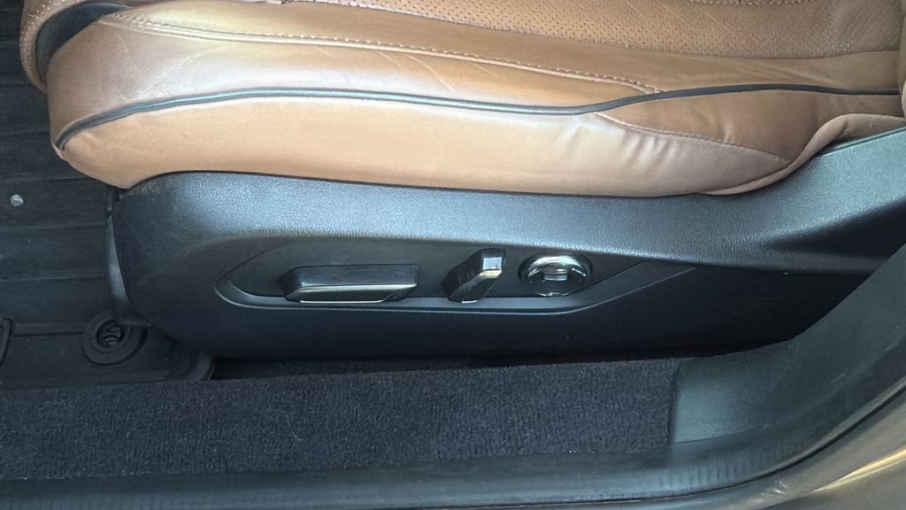 Used 2021 Acura TLX w/ Advance Package image 12