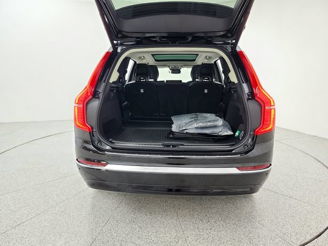 Certified 2025 Volvo XC90 B5 Core w/ Protection Package Premier AWD/4WD image 15