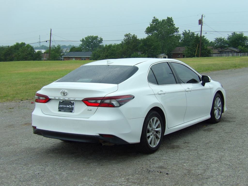 Used 2021 Toyota Camry LE FWD image 6