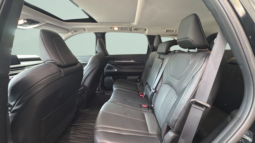 Used 2023 INFINITI QX60 Sensory AWD/4WD image 28
