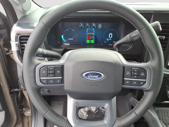 New 2026 Ford F550 4x4 Crew Cab image 9