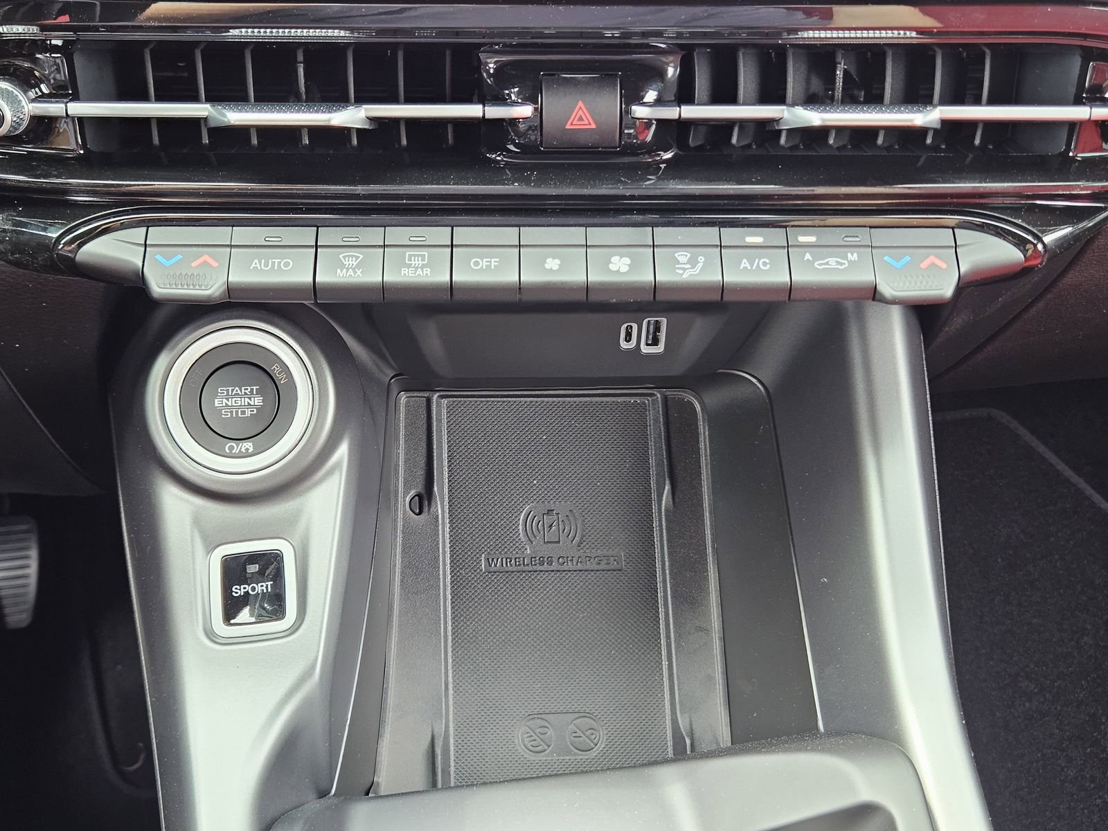 New 2025 Dodge Hornet R/T image 21