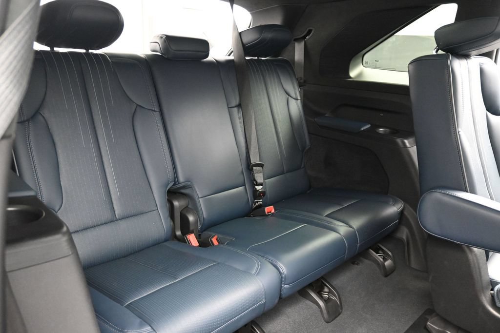 Certified 2026 Cadillac Escalade IQ Luxury 2 w/ LPO, Premium Carpet Package AWD/4WD image 19