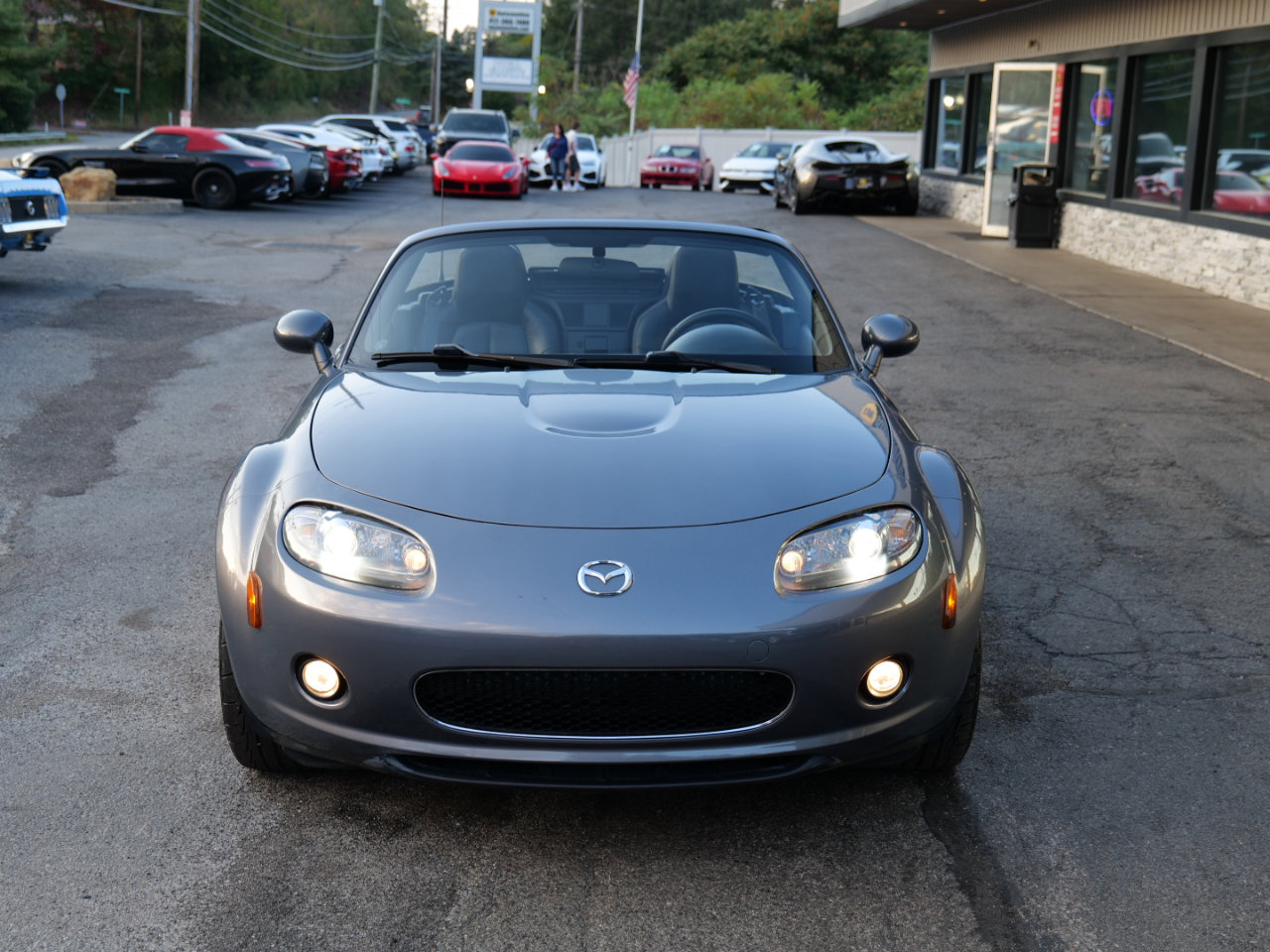 Used 2008 MAZDA MX-5 Miata Grand Touring w/ Premium Pkg image 11