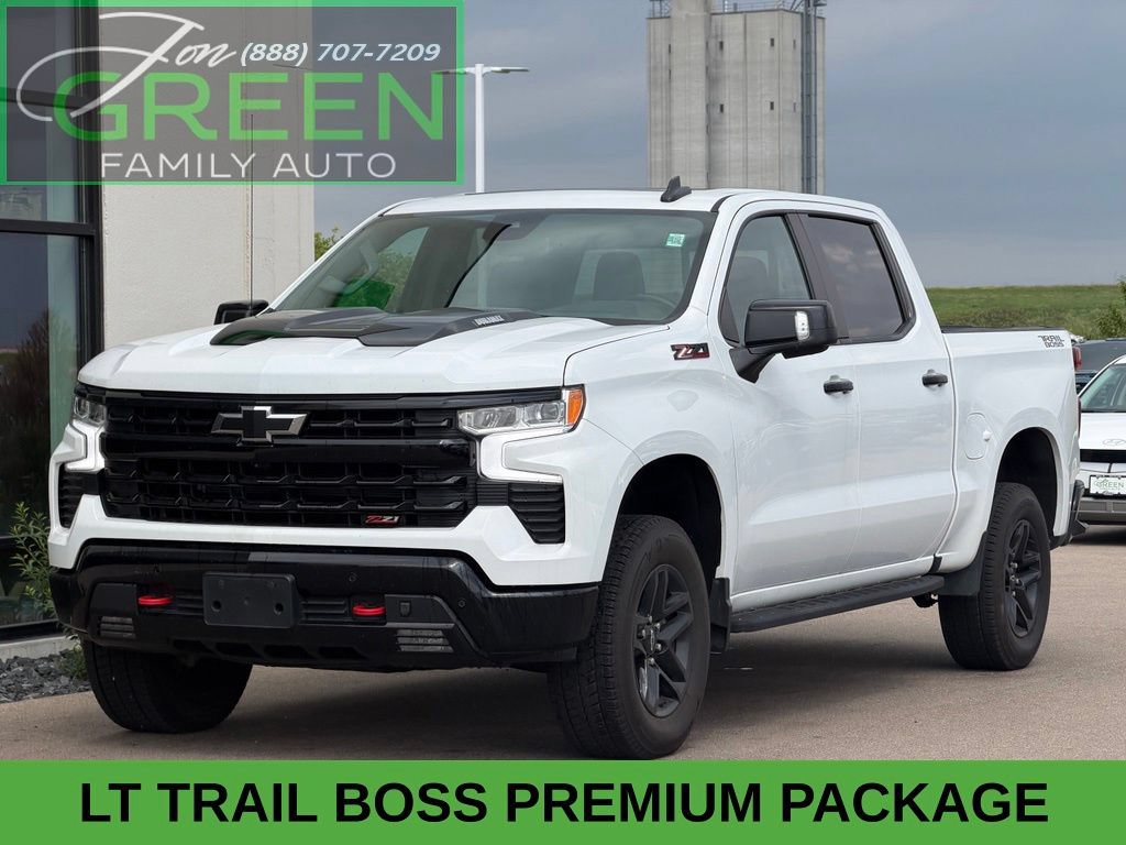 Used 2024 Chevrolet Silverado 1500 LT Trail Boss w/ LT Trail Boss Premium Package AWD/4WD video 1