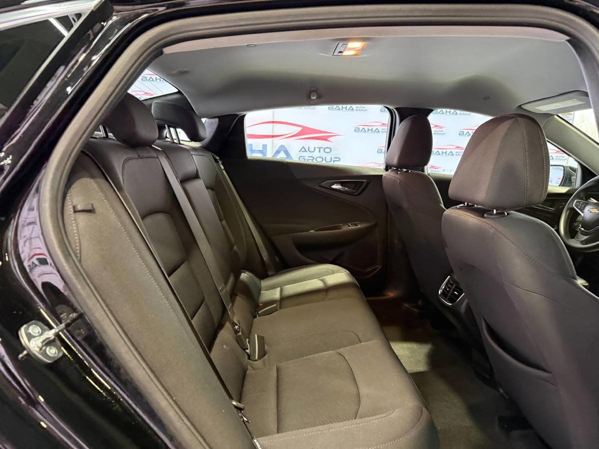 Used 2025 Chevrolet Malibu LT FWD image 37