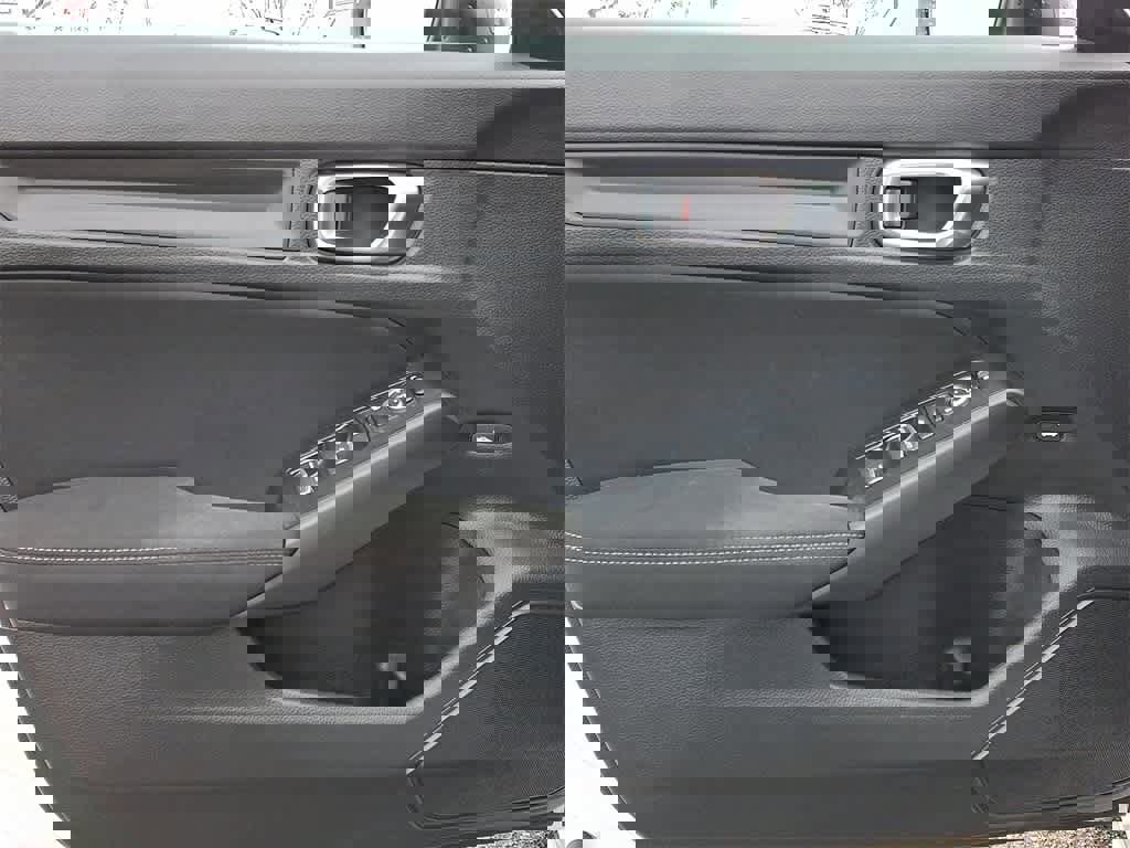 Used 2025 Honda Civic Sport image 10