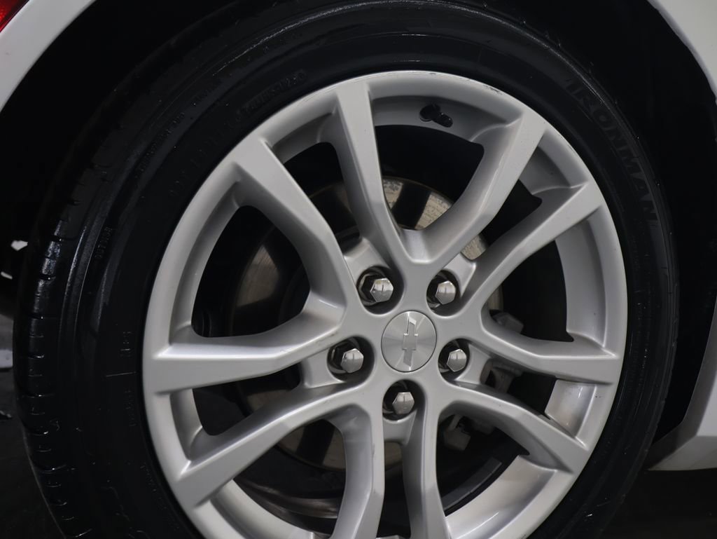 Used 2023 Chevrolet Camaro LS RWD image 28