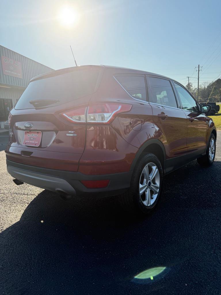 Used 2016 Ford Escape SE image 6