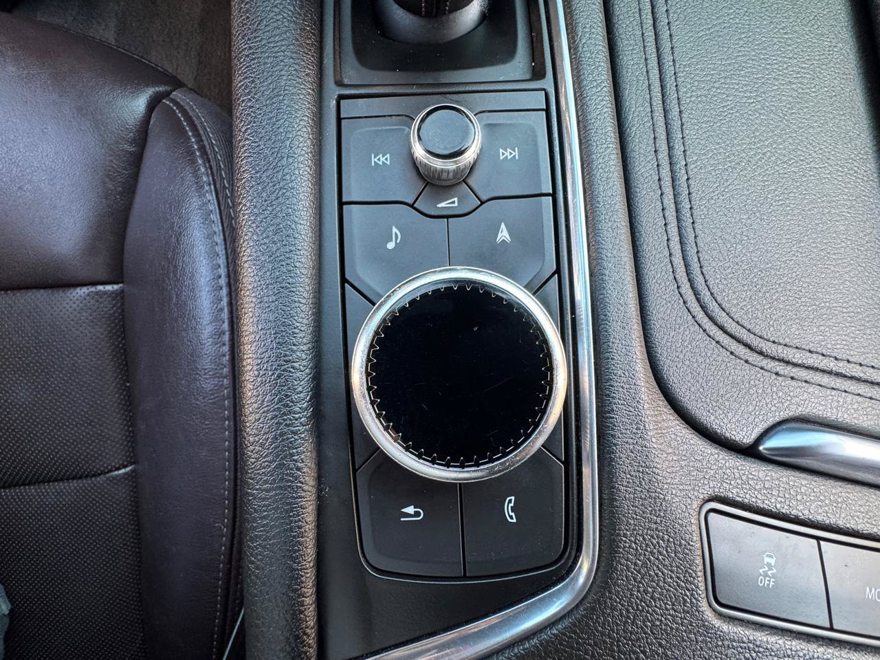 Used 2020 Cadillac XT6 Premium Luxury FWD image 35