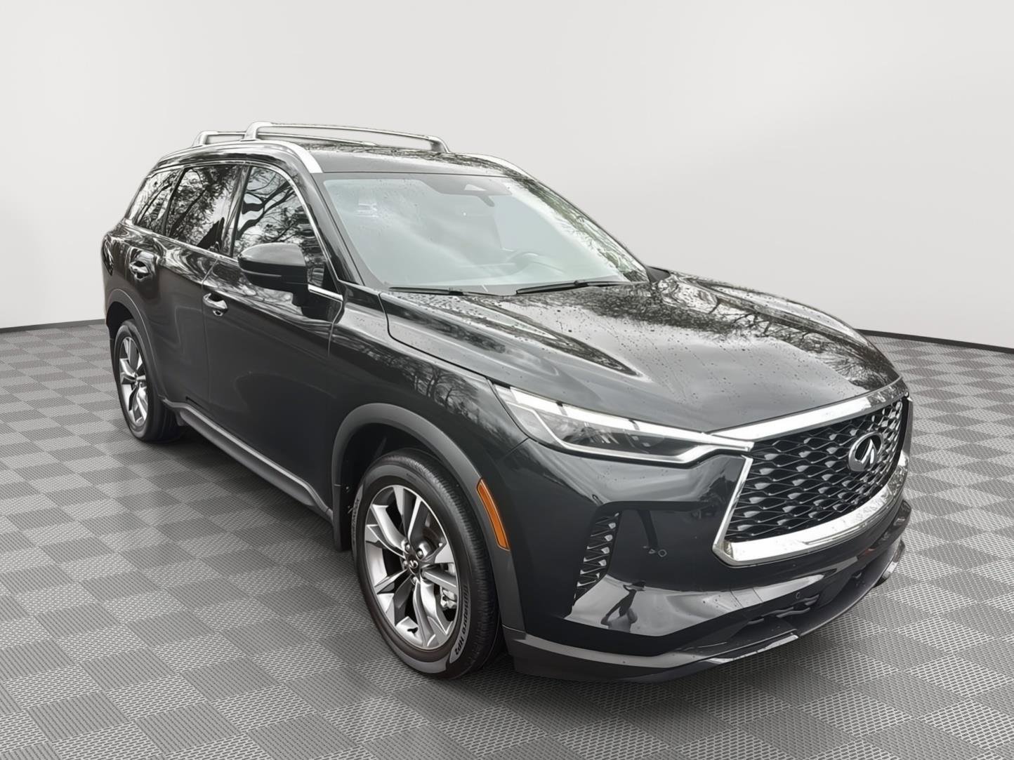 Certified 2025 INFINITI QX60 Luxe image 4