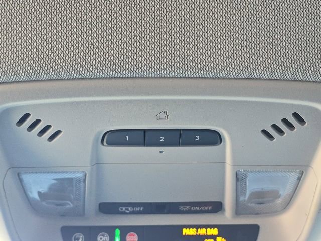 Used 2020 Chevrolet Traverse RS w/ LPO, Floor Liner Package image 45