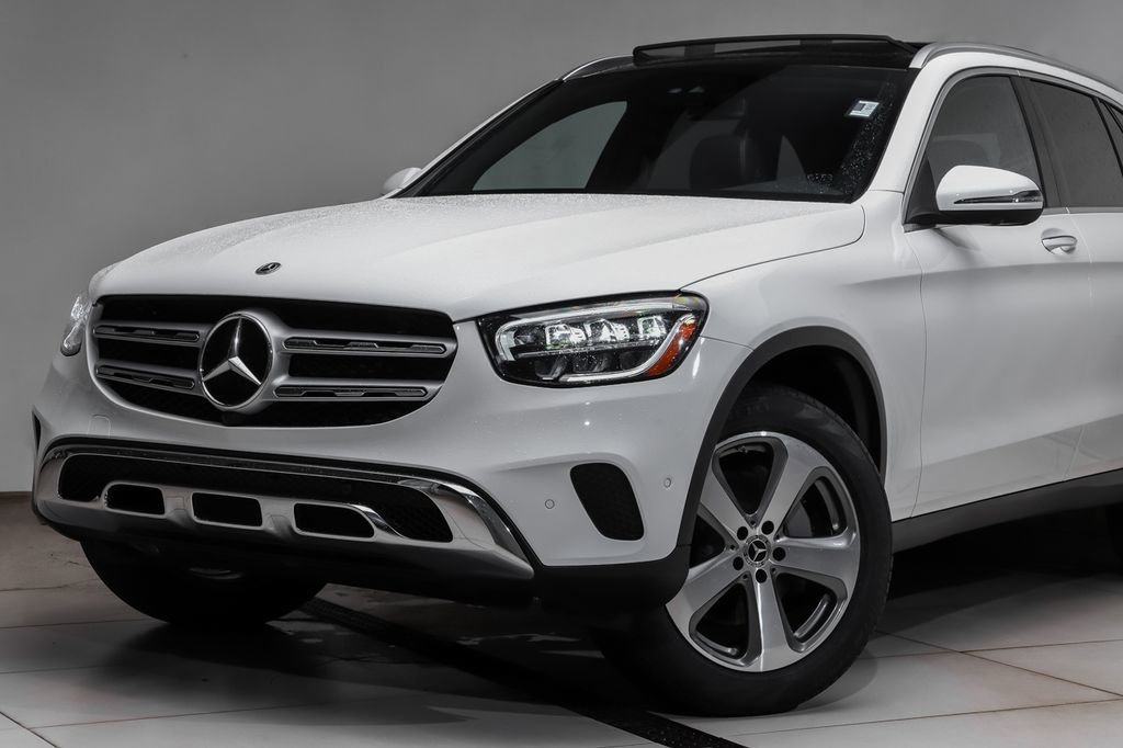 Certified 2022 Mercedes-Benz GLC 300 4MATIC image 2