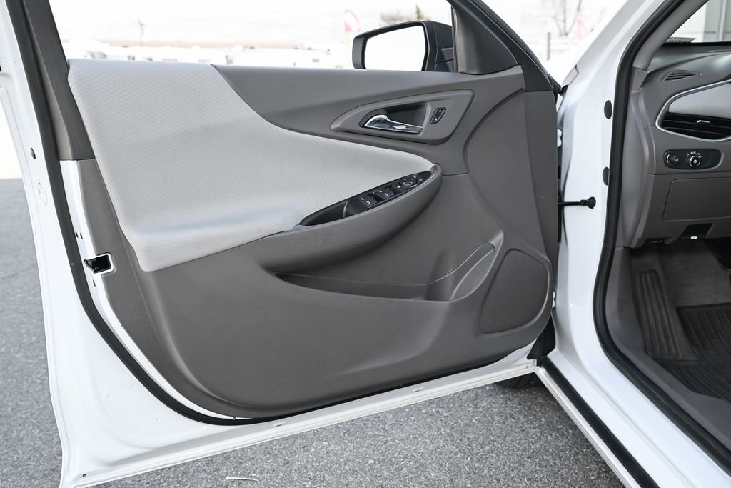 Used 2023 Chevrolet Malibu LS FWD image 20