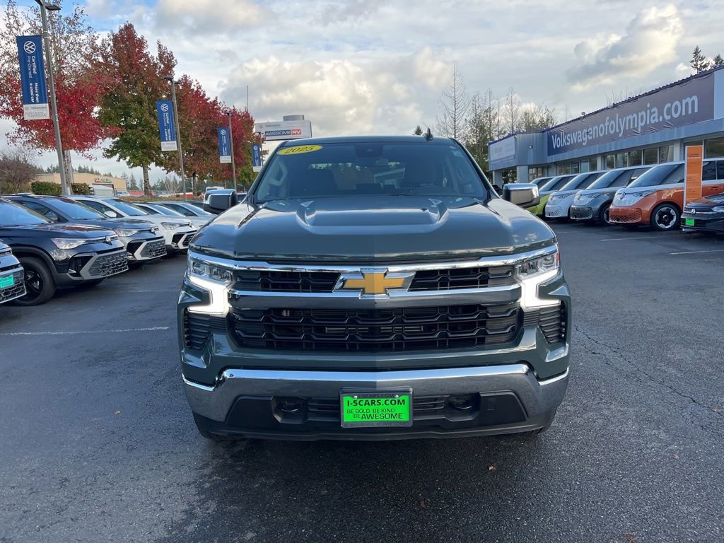 Used 2025 Chevrolet Silverado 1500 LT image 2