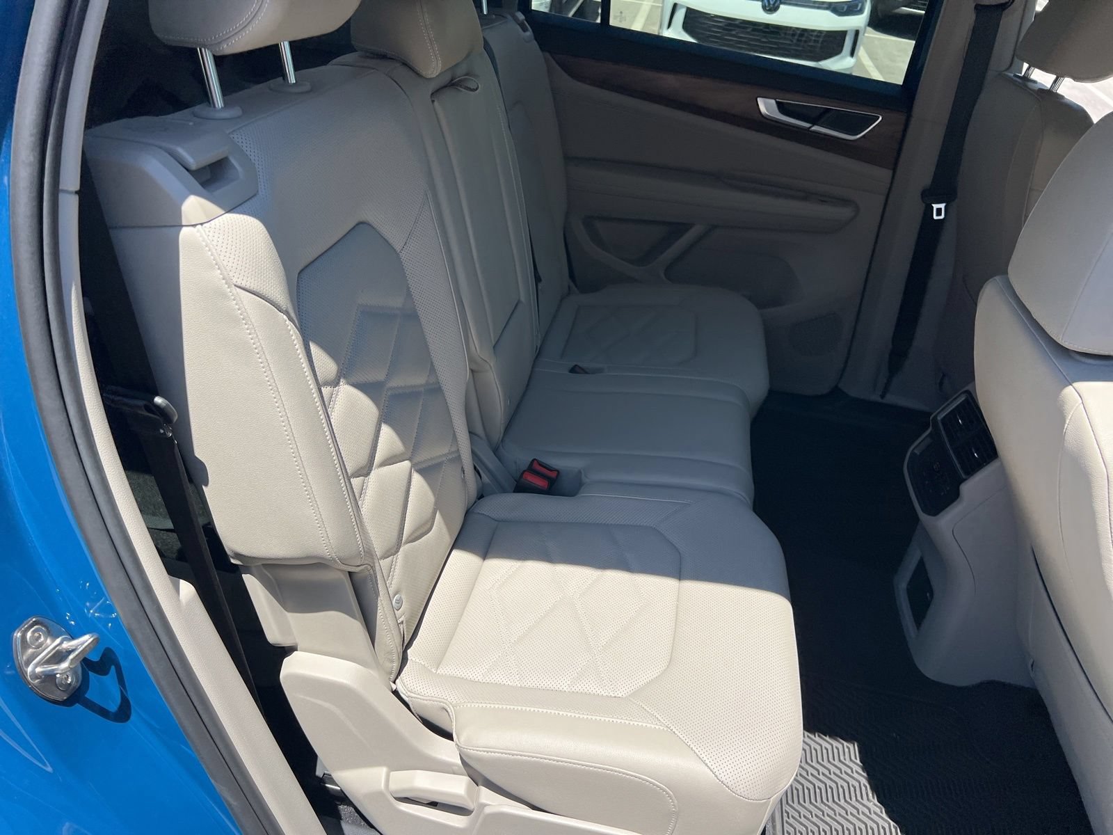 Certified 2026 Volkswagen Atlas SE FWD image 37