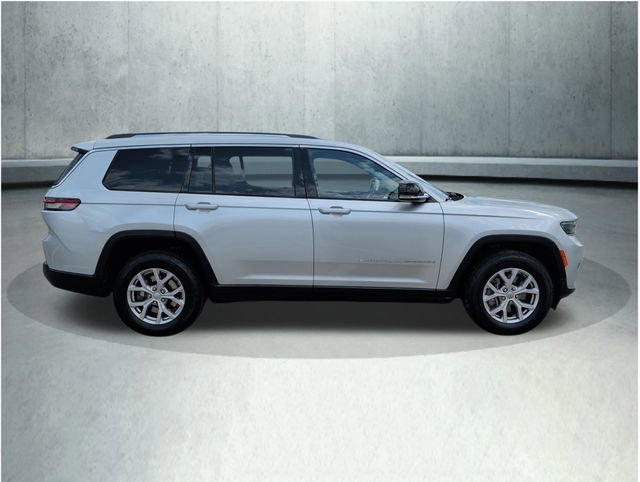 Used 2021 Jeep Grand Cherokee L Limited AWD/4WD image 9