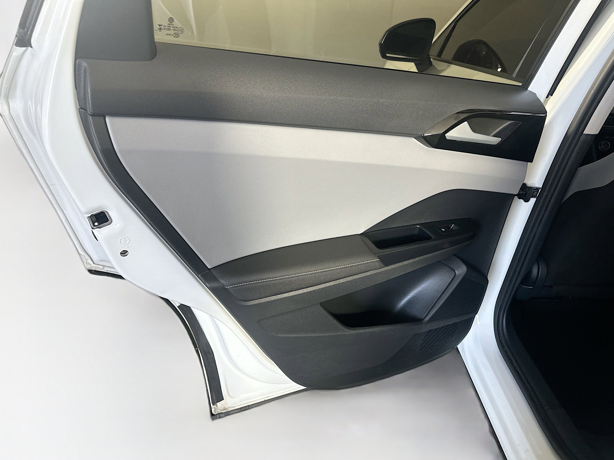 Used 2024 Volkswagen Taos S image 25