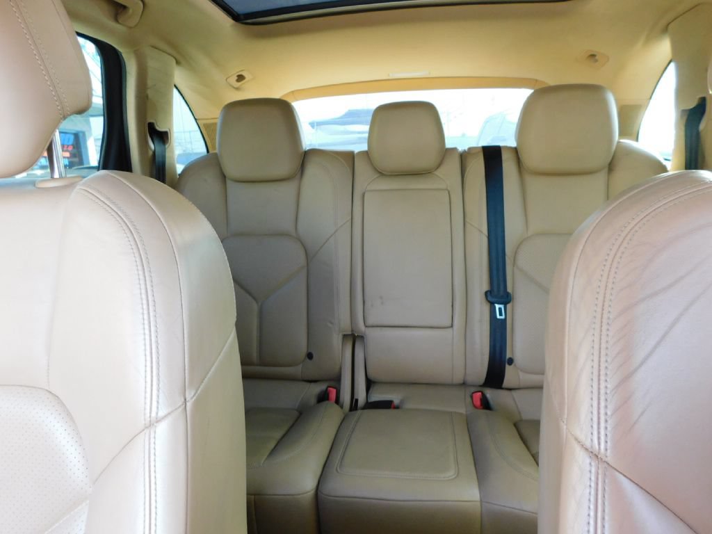 Used 2014 Porsche Cayenne AWD/4WD image 38