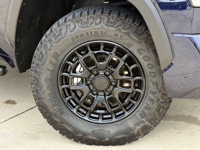 Used 2026 Toyota Tundra SR5 AWD/4WD image 2