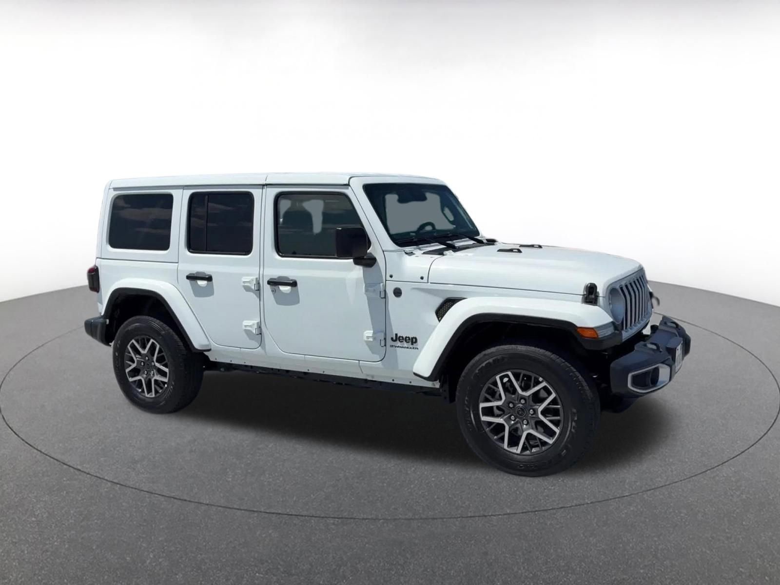Used 2025 Jeep Wrangler Unlimited Sahara AWD/4WD video 2