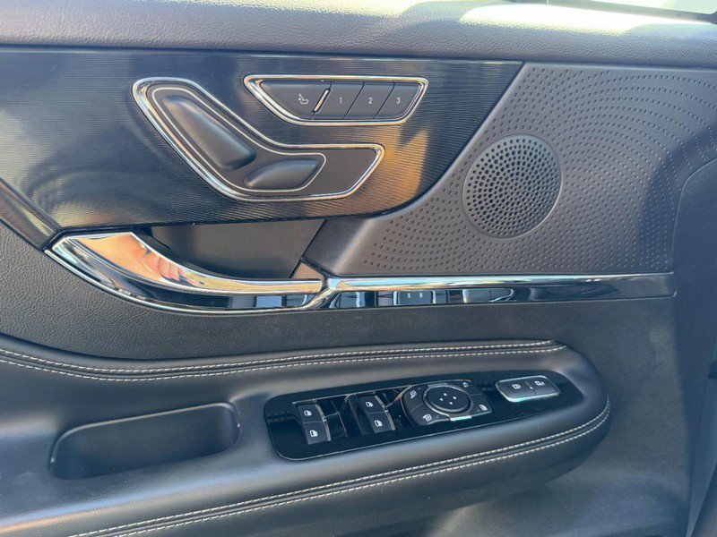 Certified 2023 Lincoln Corsair Reserve image 25