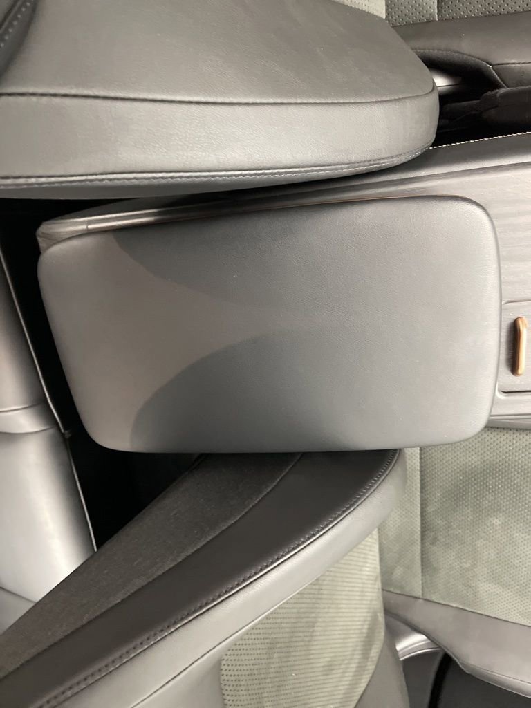 Used 2023 Nissan Ariya AWD image 10