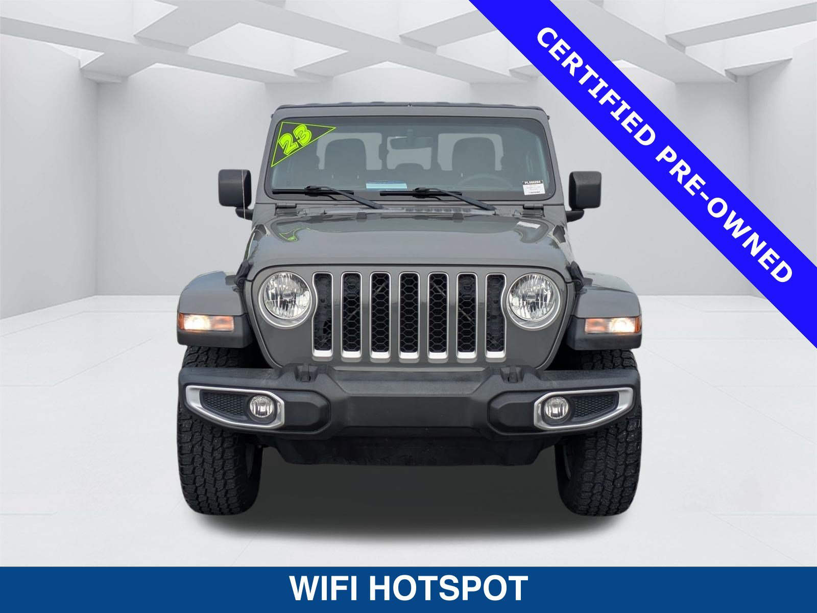 Used 2023 Jeep Gladiator Overland AWD/4WD image 9
