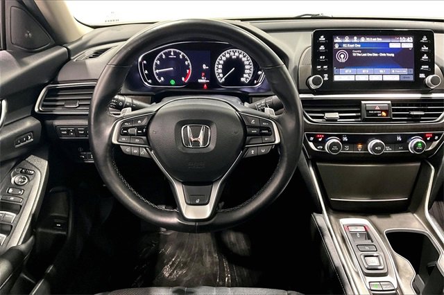 Used 2019 Honda Accord Touring image 8