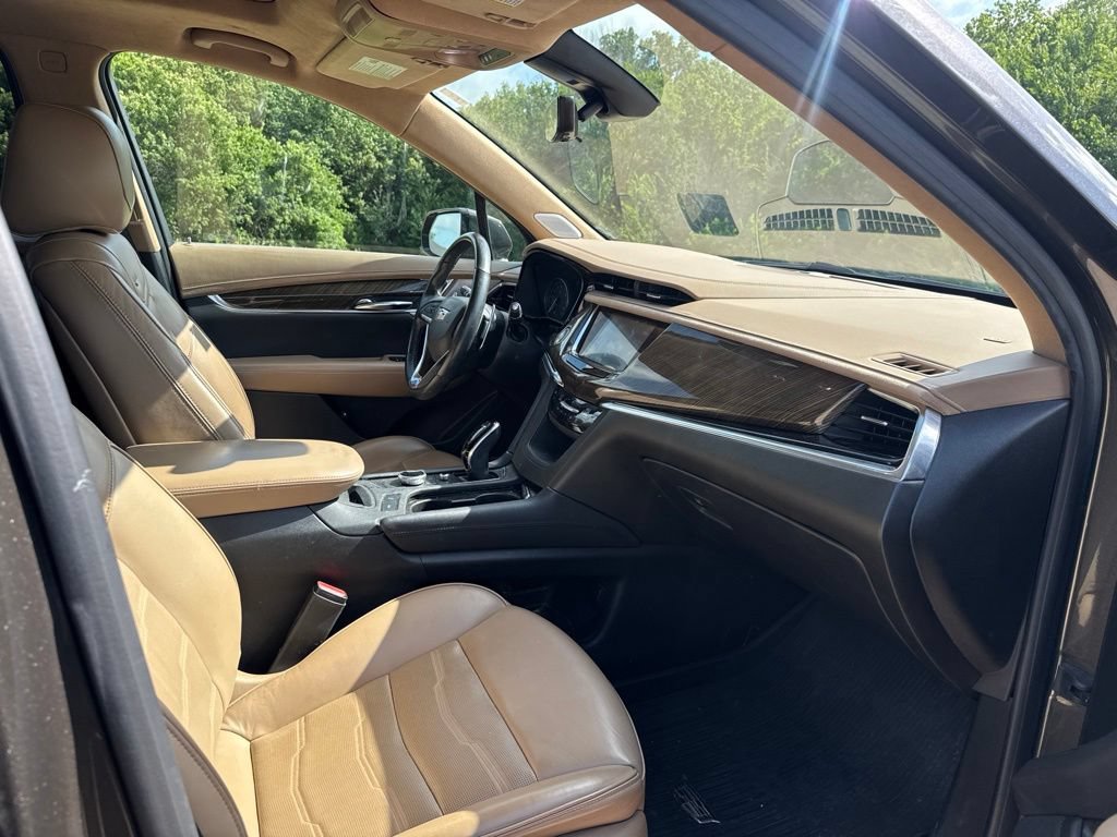 Used 2020 Cadillac XT6 Sport w/ Platinum Package AWD/4WD image 7
