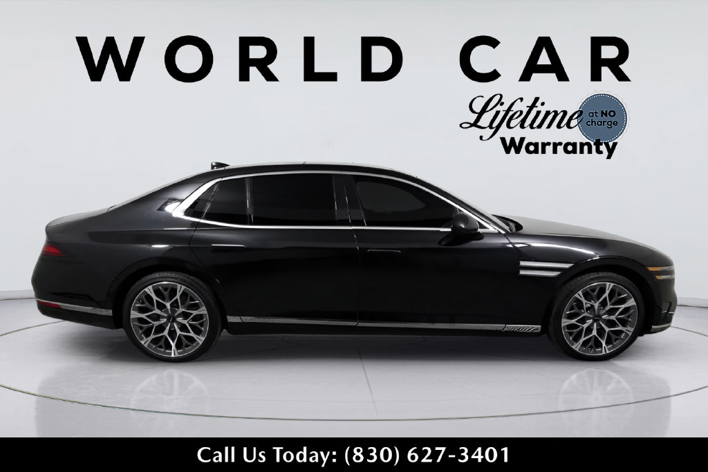 Used 2024 Genesis G90 3.5T AWD/4WD image 2