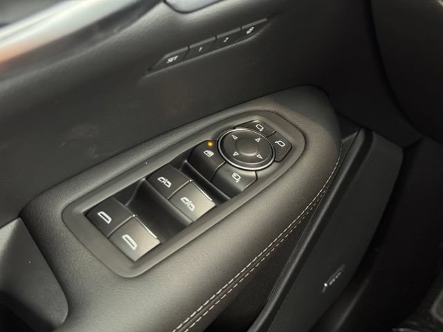 New 2026 Cadillac XT5 Premium Luxury w/ Driver Assist Package AWD/4WD image 40