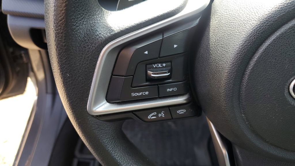 Used 2019 Subaru Impreza 2.0i Premium image 11