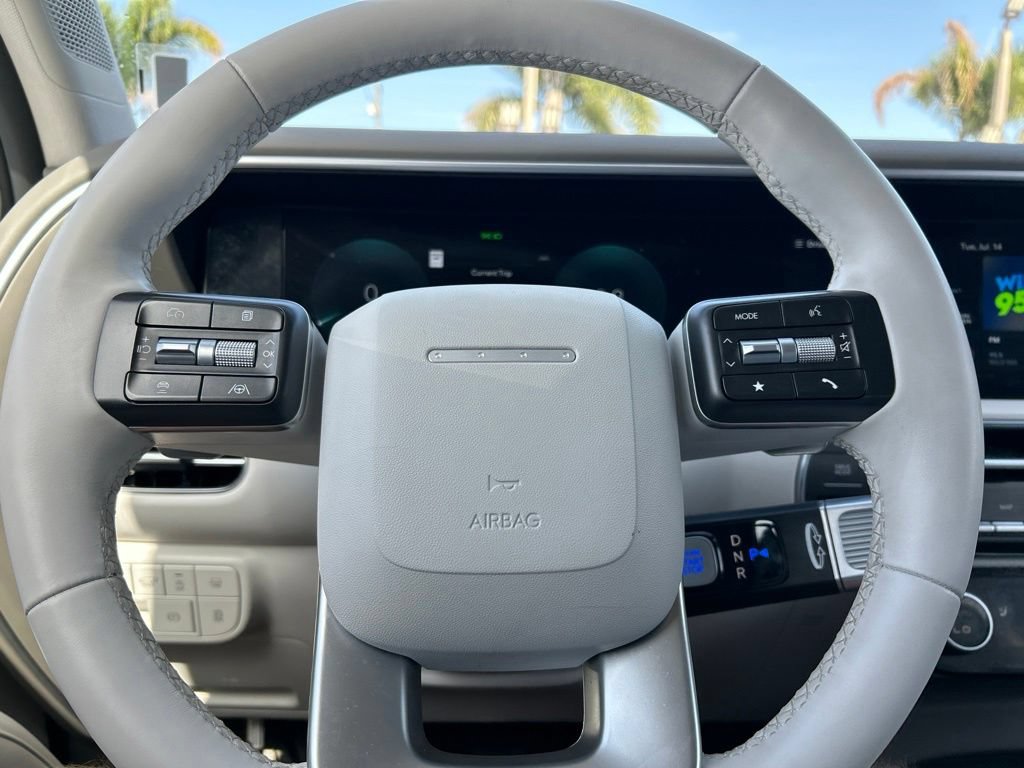 Used 2026 Hyundai Palisade SEL FWD image 22