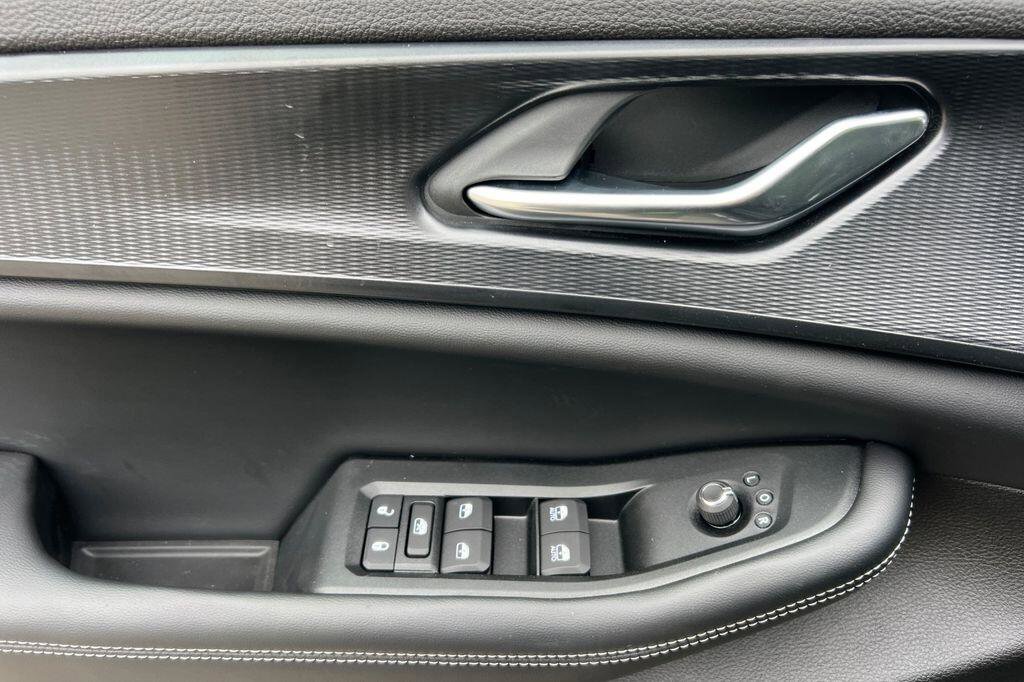 New 2026 Jeep Grand Cherokee L 4WD image 11