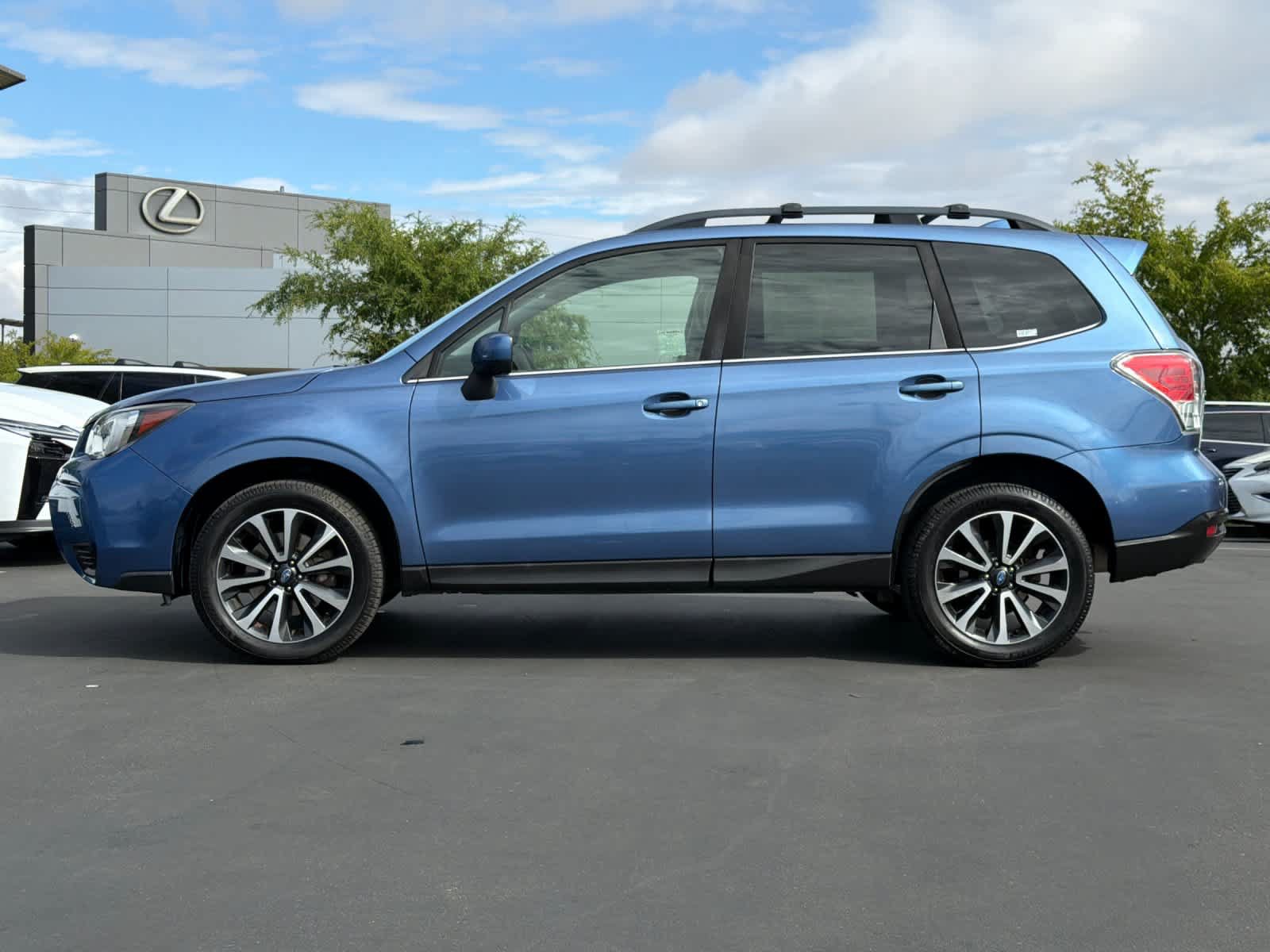 Used 2017 Subaru Forester 2.0XT Premium w/ Popular Package #2A AWD/4WD image 9