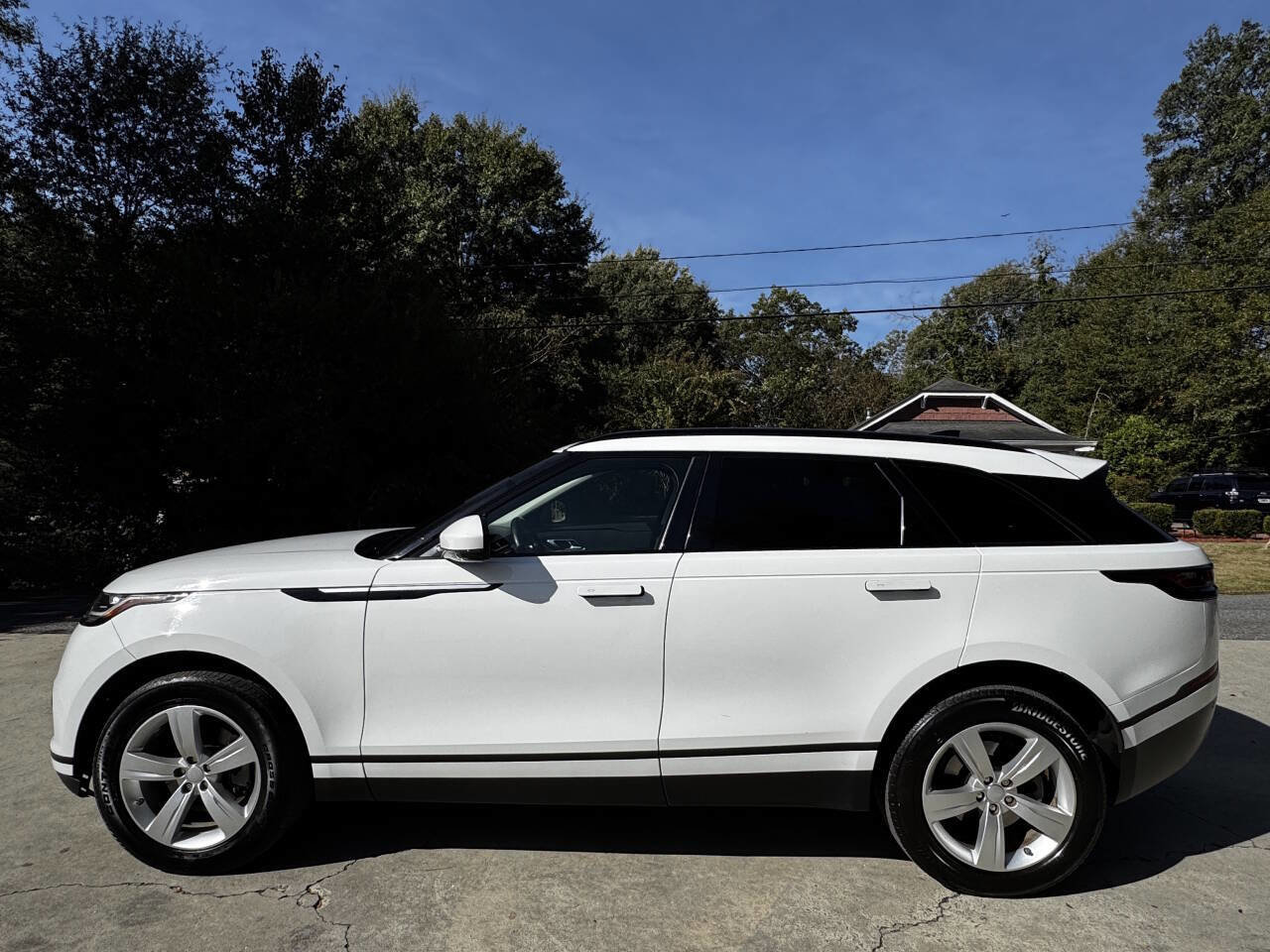 Used 2018 Land Rover Range Rover Velar S image 5