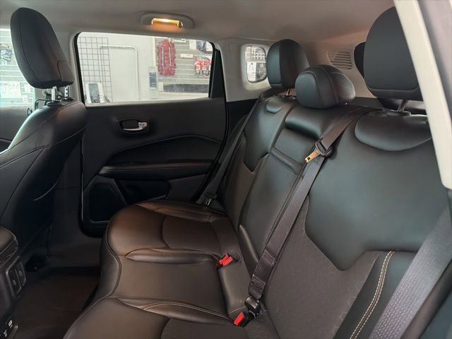 Used 2019 Jeep Compass Latitude w/ Cold Weather Group AWD/4WD image 20