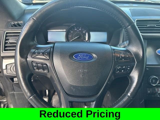 Used 2019 Ford Explorer XLT w/ Equipment Group 202A image 16