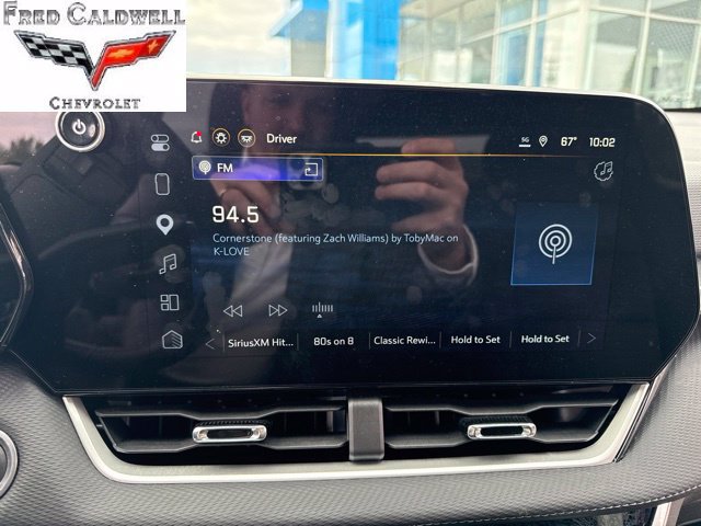 Used 2025 Chevrolet Equinox LT FWD image 9