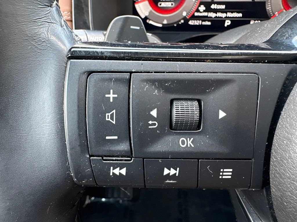 Used 2023 Nissan Pathfinder Platinum w/ Cargo Package AWD/4WD image 32