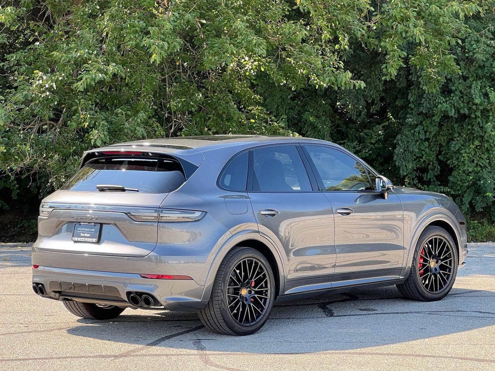 Certified 2023 Porsche Cayenne GTS AWD/4WD image 6