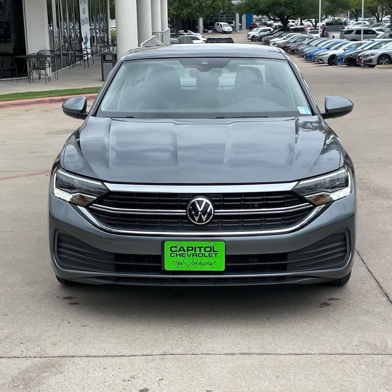 Used 2024 Volkswagen Jetta SE FWD image 7