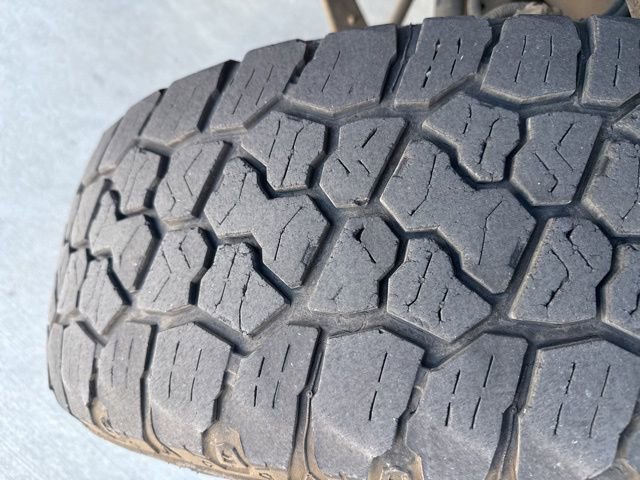 Used 2023 Chevrolet Silverado 2500 LT w/ Convenience Package image 6