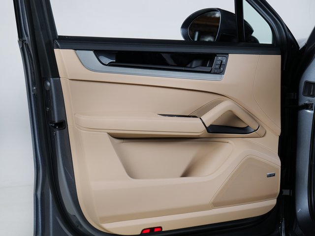 New 2026 Porsche Cayenne S AWD/4WD image 28