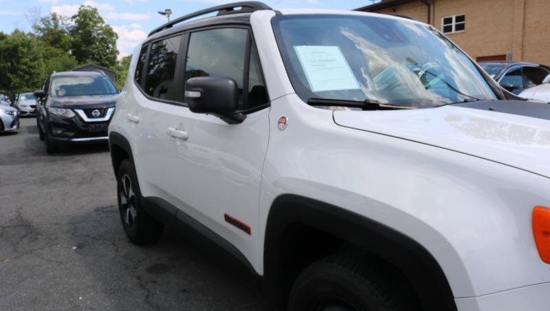 Used 2021 Jeep Renegade Trailhawk AWD/4WD image 3